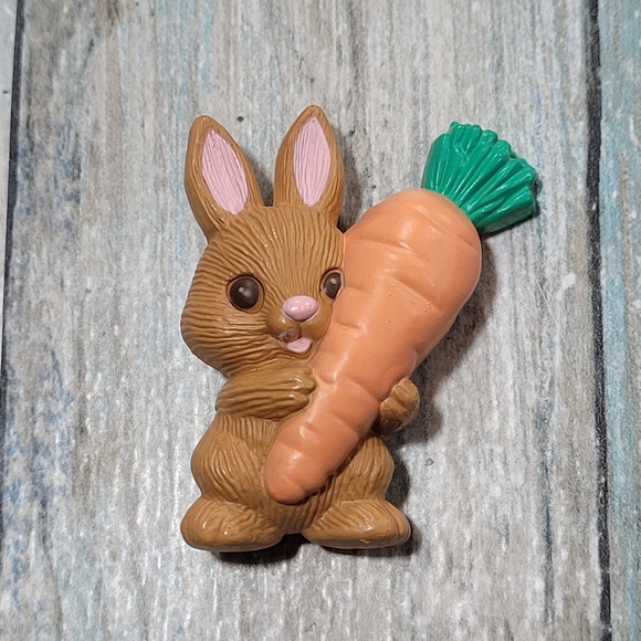 Hallmark Jewelry - Hallmark Brown Bunny with Orange Carrot Brooch.